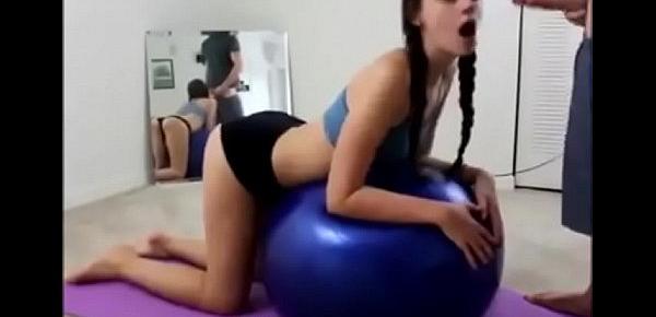  hot amateur couple fucks on a yoga ball